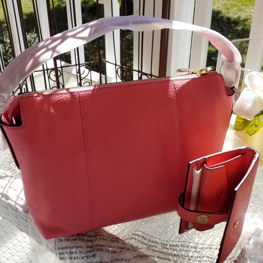 Michael Kors(*SOLD *)